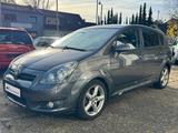 Toyota Corolla Verso 2.2 D-CAT Executive 7 SiTZ Platz - gebrauchte Toyota Corolla Verso aus dem Jahr 2008
