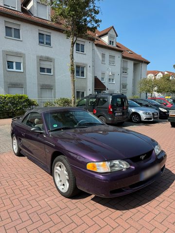 Ford Mustang GT 4.6L V8 / Cabrio / Origina...