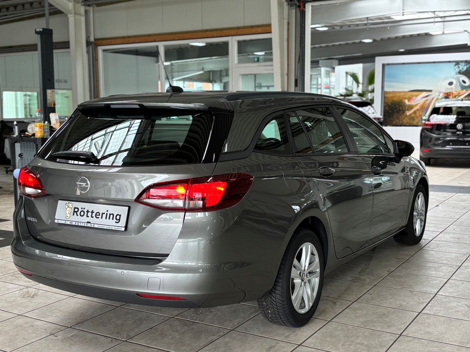 Fahrzeugabbildung Opel Astra K Sports Tourer Edition 1.5l CTDi + Navi +