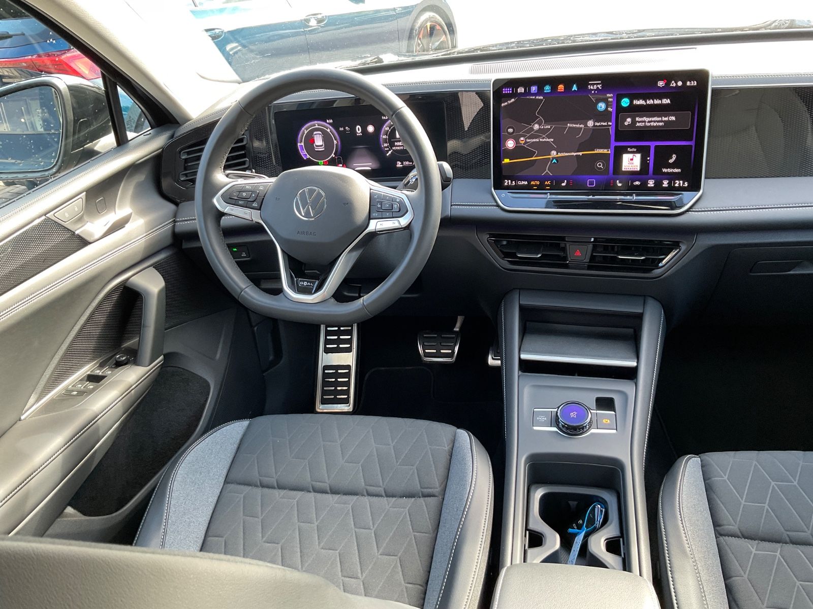 Fahrzeugabbildung Volkswagen Tiguan 2.0 TDI DSG GOAL,AHK,IQLight,Navi,ACC,Kam