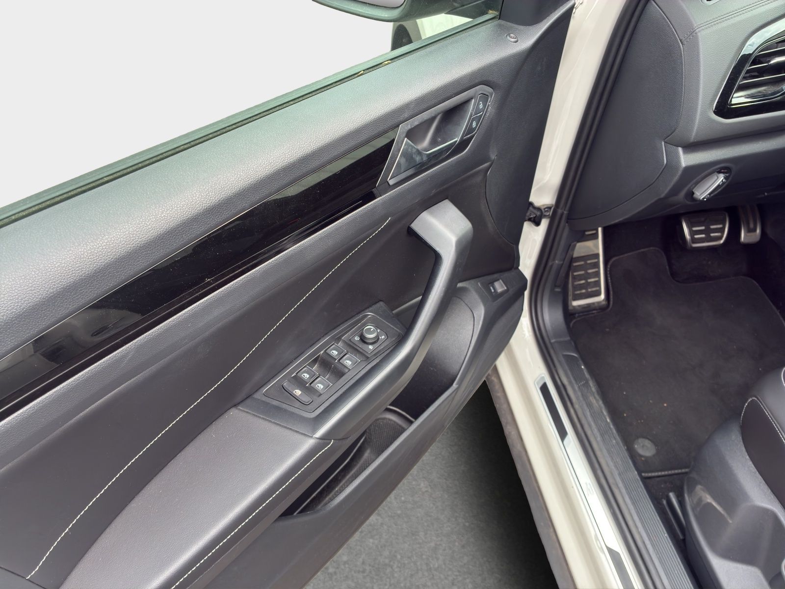 Volkswagen T-Roc - Bild 14