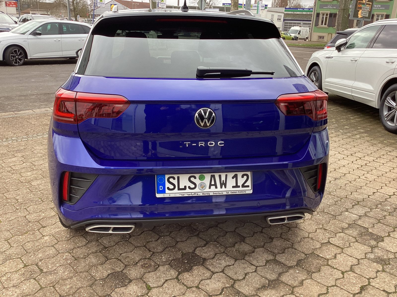 Fahrzeugabbildung Volkswagen T-Roc R-line 1.5TSI DSG Navi IQ.Light ACC Kamera