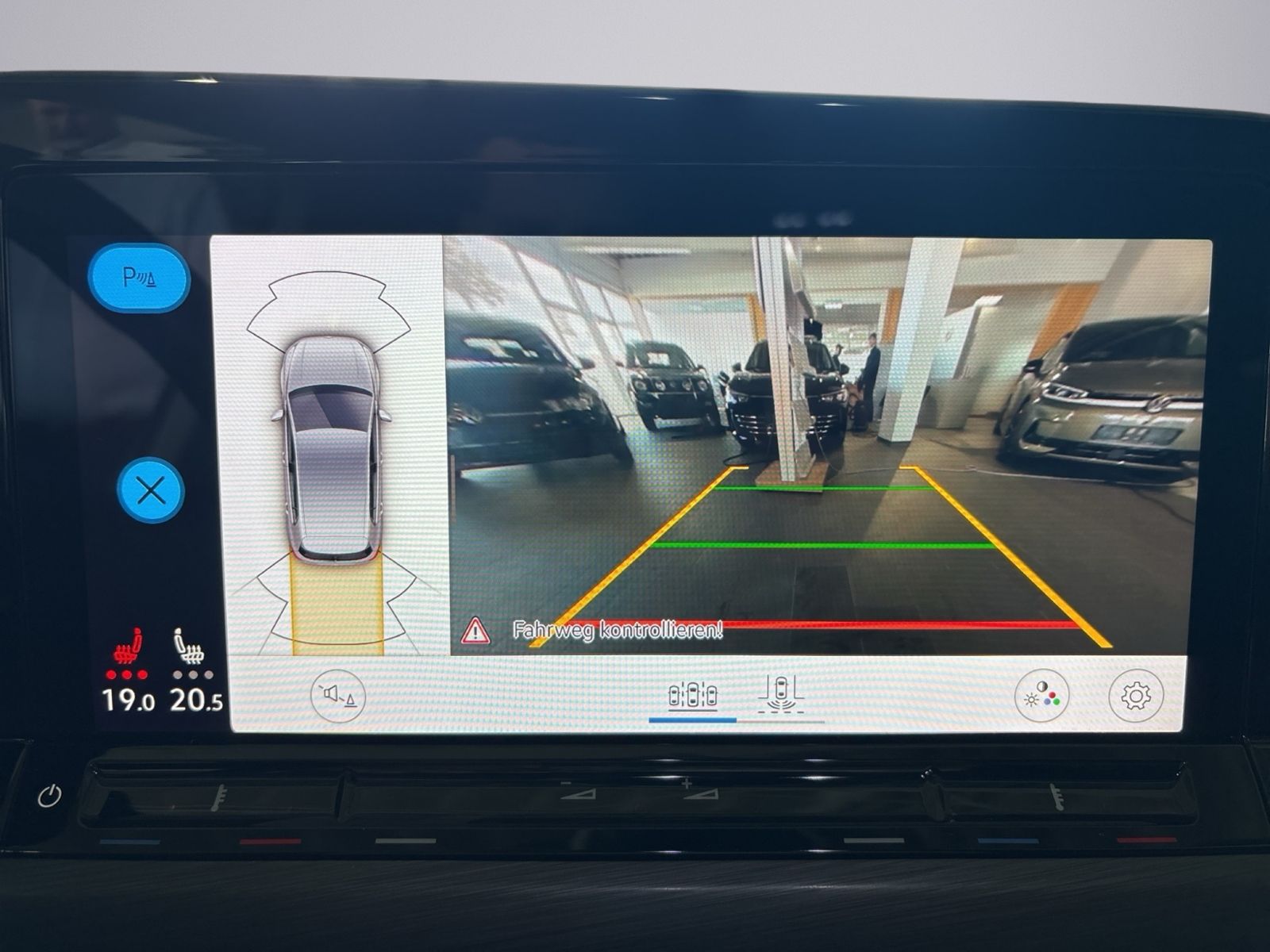 Golf VIII 1.5 TSI Style RFK,NAV,SHZ,LED+.