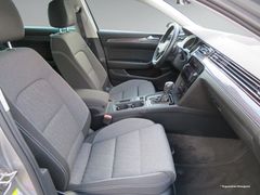 VW Passat Variant 2.0 TDI Business LED Nav Ahk Lane VW Passat Variant 2.0 TDI Business LED Nav Ahk Lane