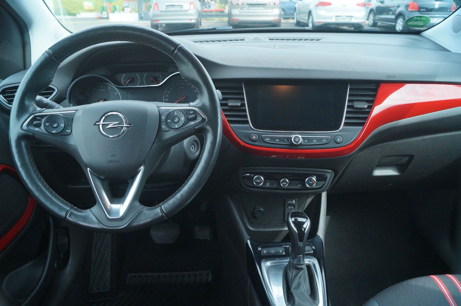 Fahrzeugabbildung Opel Crossland (X) 1.2 Automatik *1. Hand