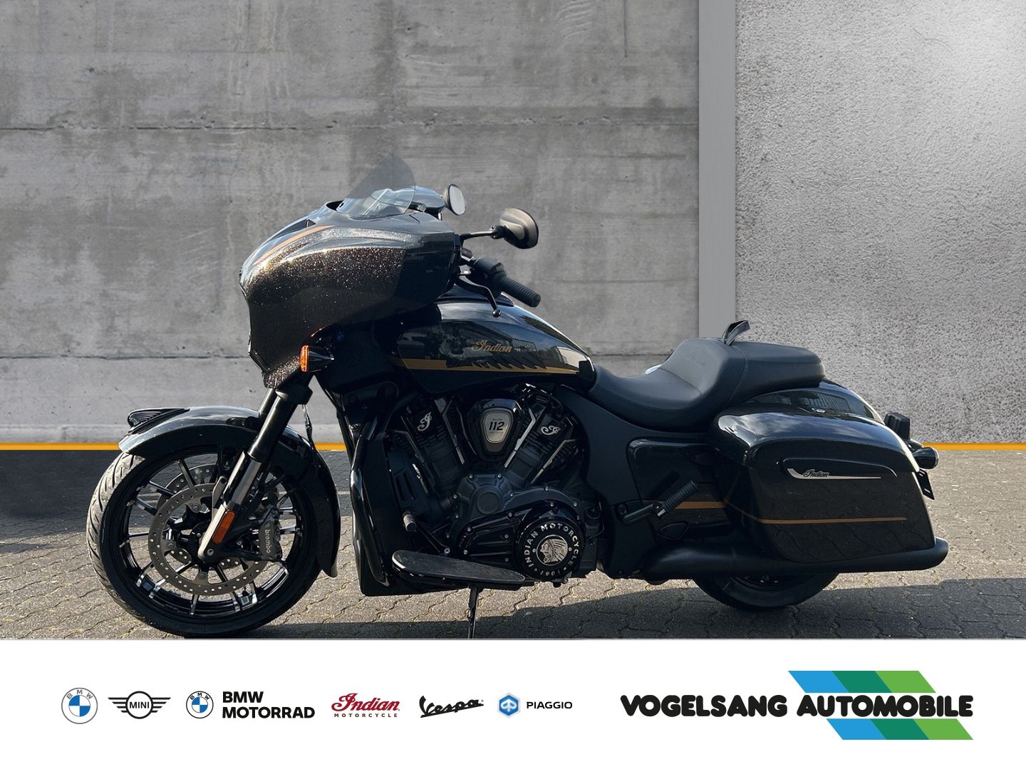 Fahrzeugabbildung Indian Chieftain Powerplus Dark Horse GPS-Navigation, L
