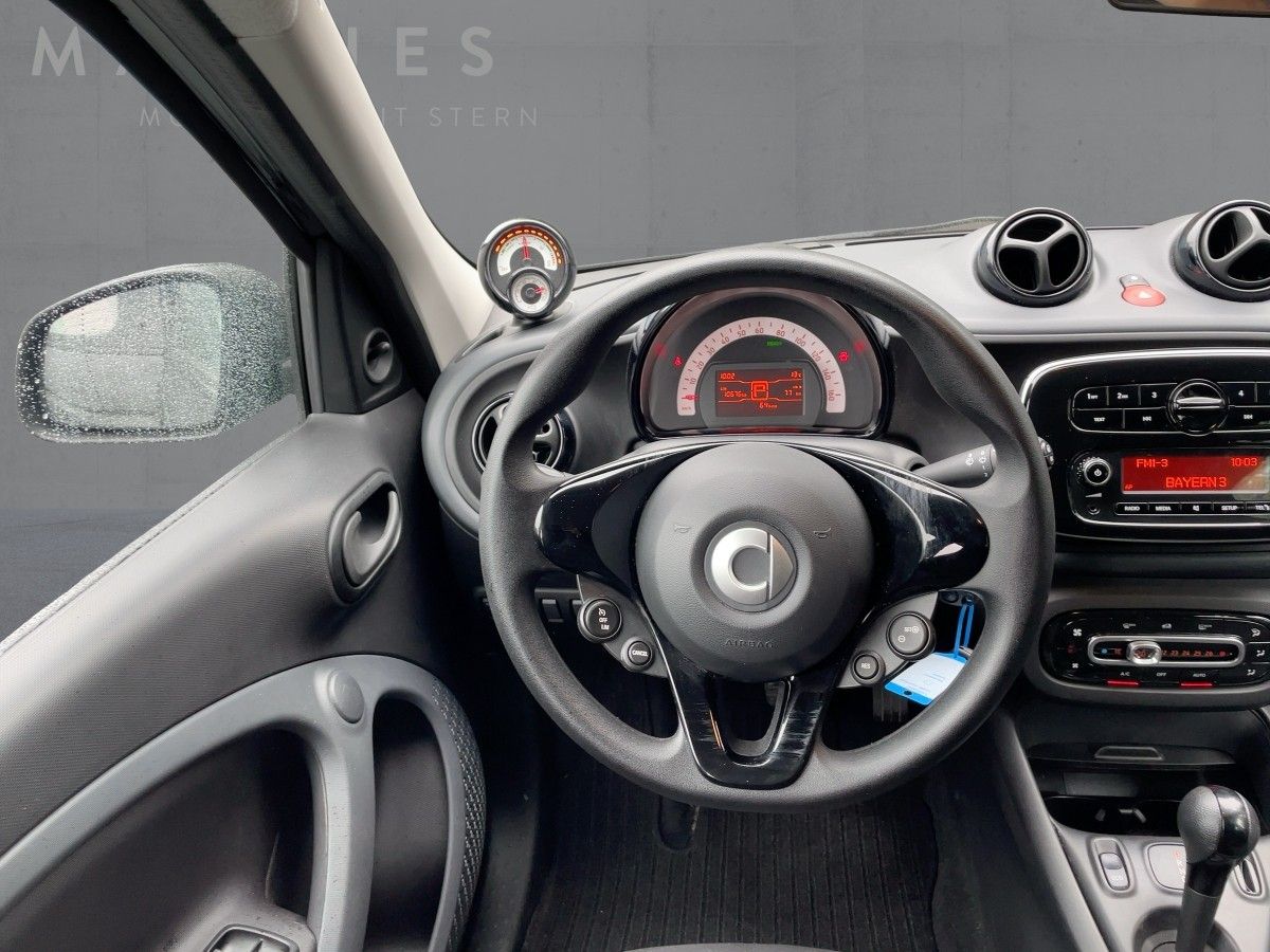 Fahrzeugabbildung Smart Smart ForFour EQ DAB/Tempomat/Klima