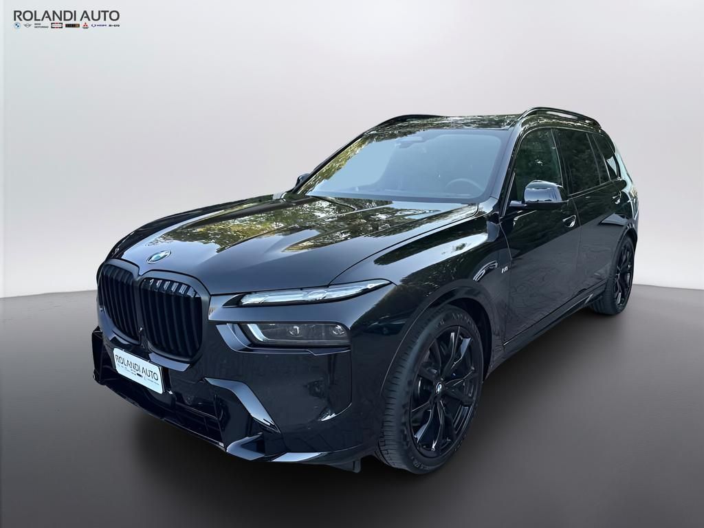 Image of BMW X7
