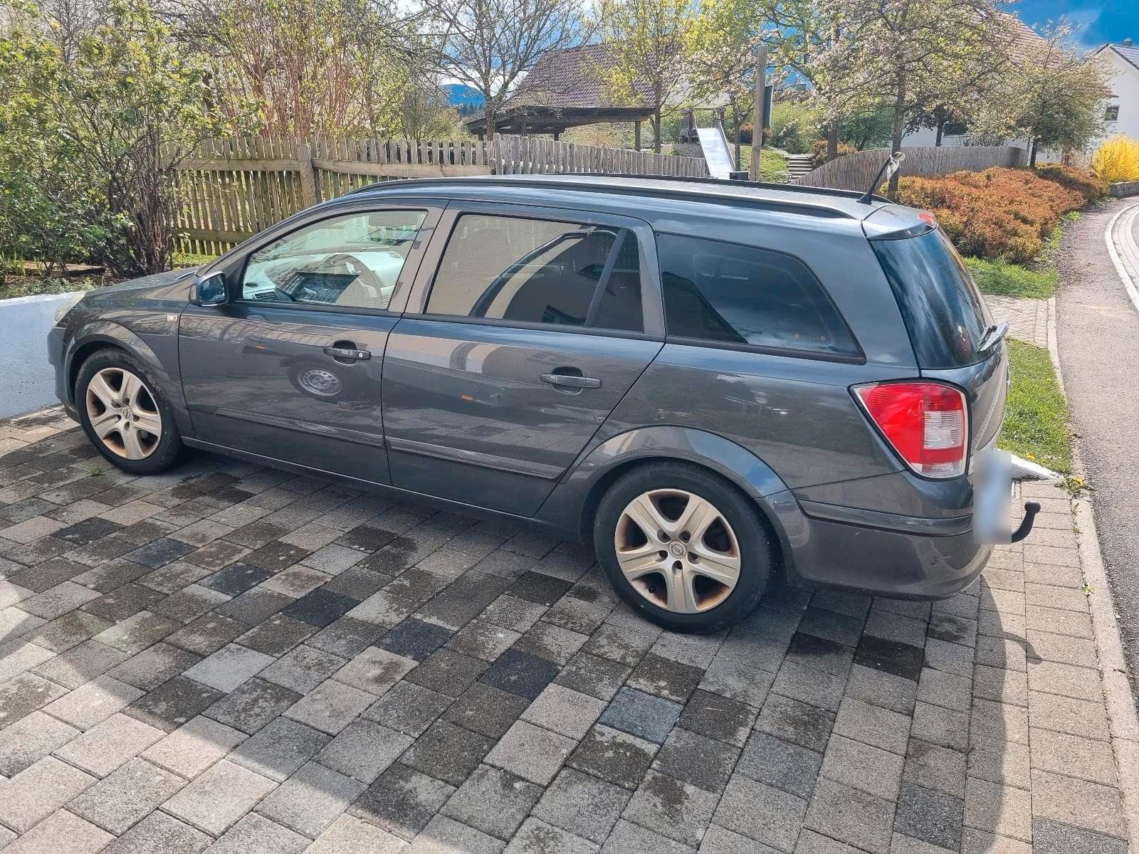 Opel Astra, 2009