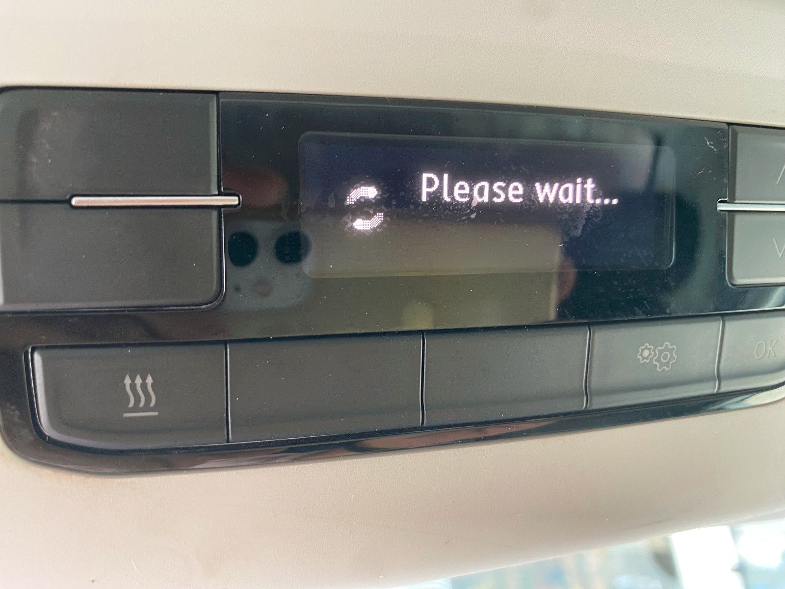 Fahrzeugabbildung Volkswagen T6.1 Transporter Pritsche,L2,Einzelkabine,AHK