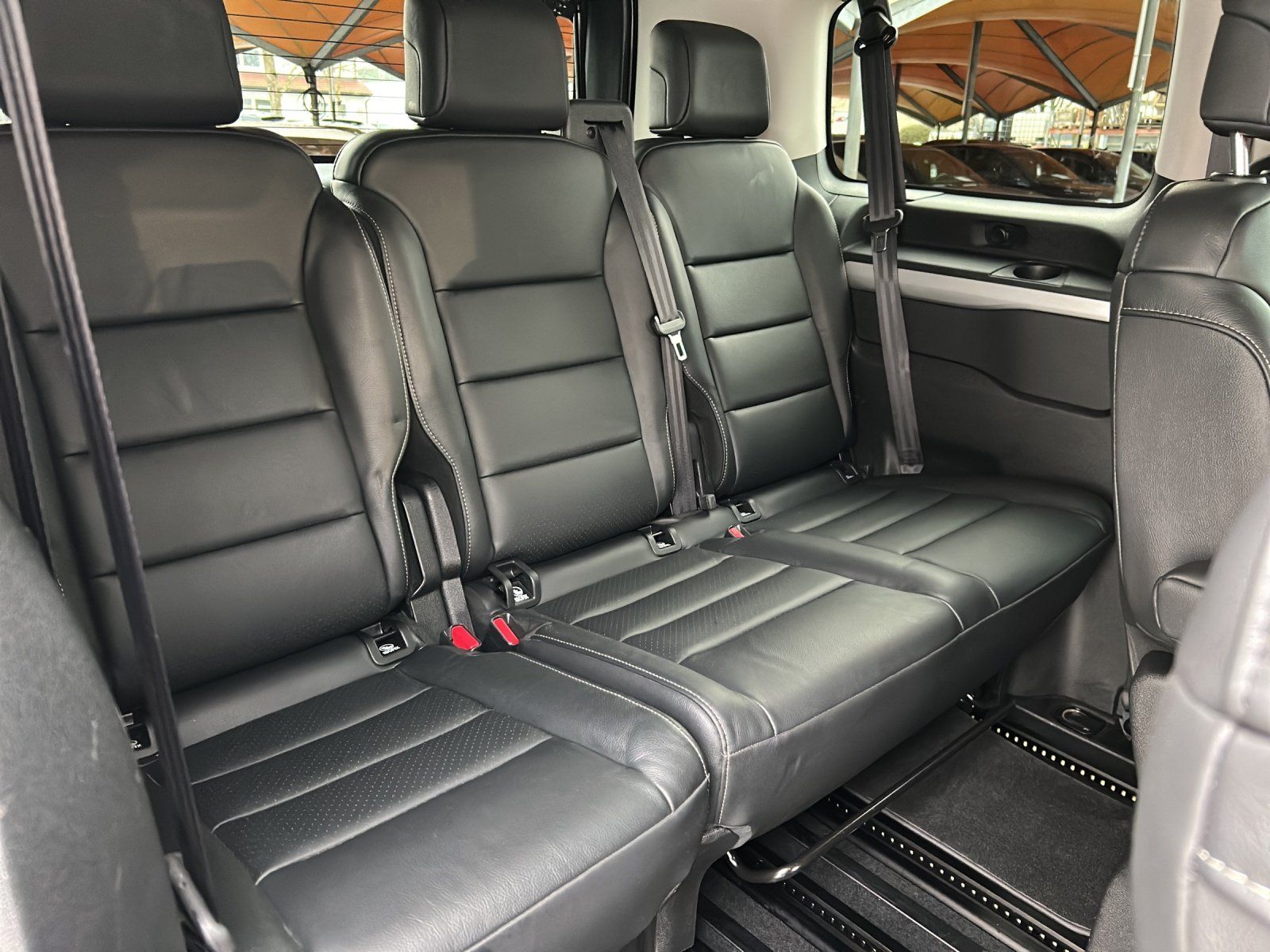 Fahrzeugabbildung Opel Zafira Life 2.0 D M Tourer (L2)/KAMERA/ACC/AHK/