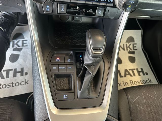 Toyota RAV 4  Hybrid x2 Business Edition *wenig KM !!!*