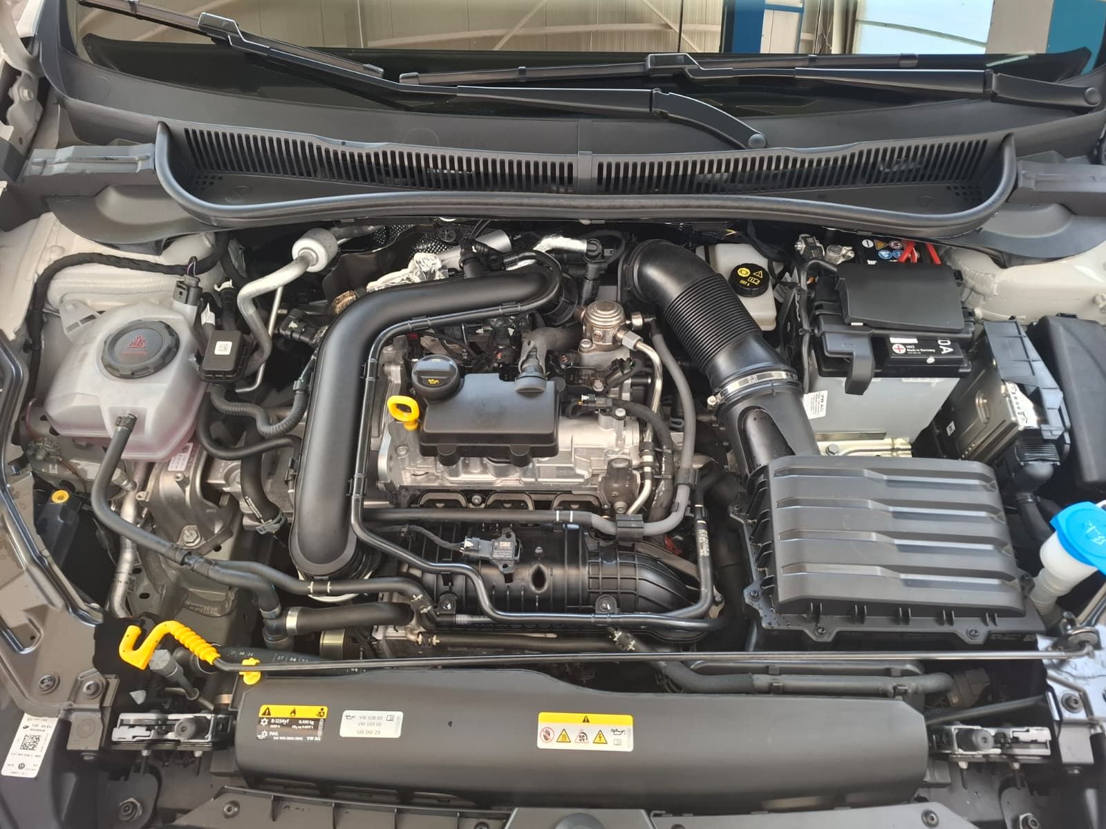 Fahrzeugabbildung Volkswagen Taigo Style 1,0 l TSI 116 PS DSG + Navi + Kamera
