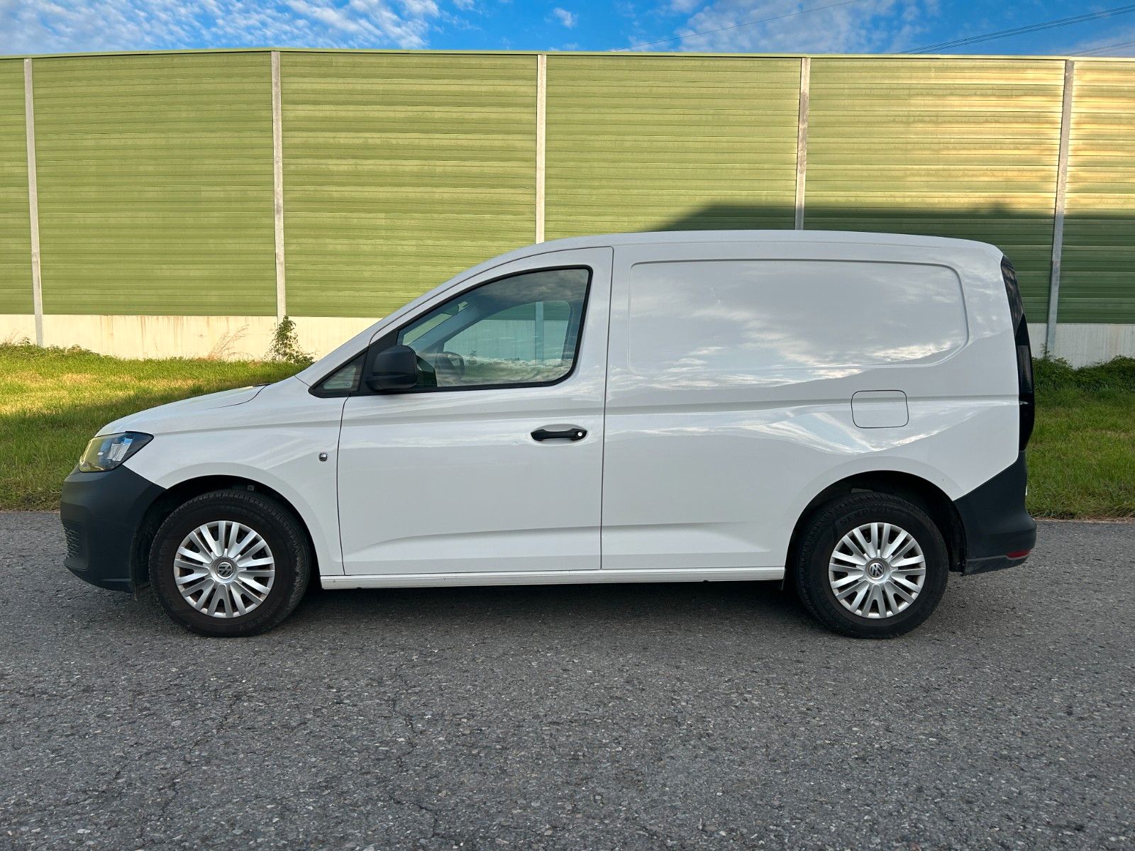 Volkswagen Caddy 2,0 Cargo Basis Katenwagen Klima