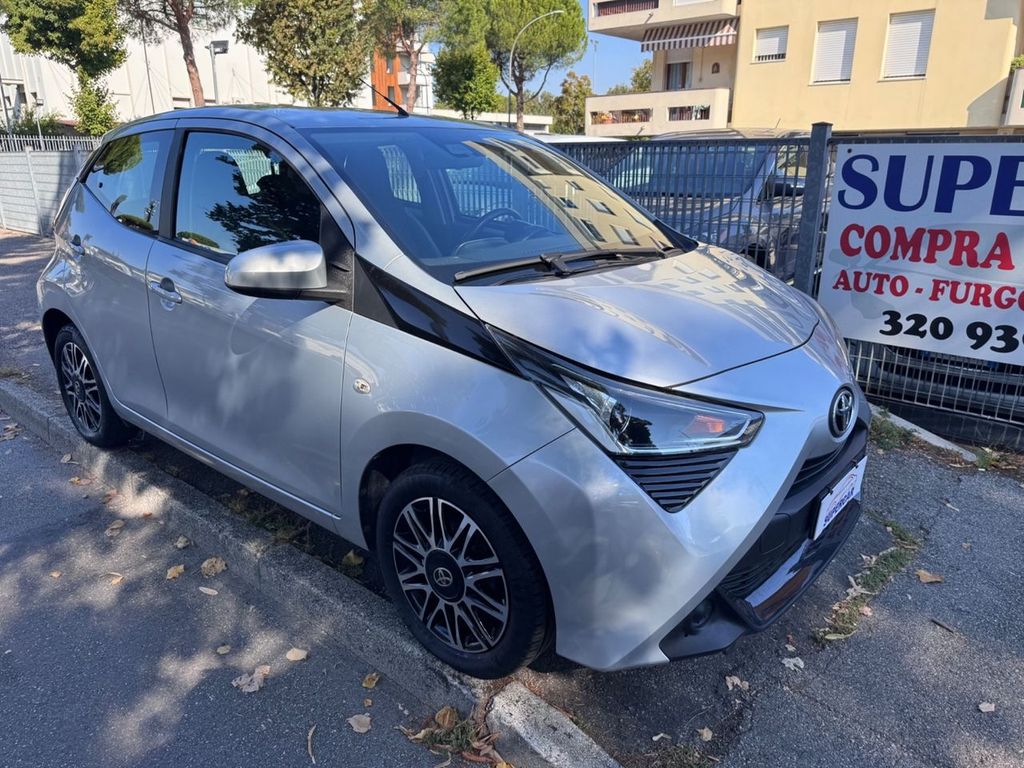 Image of Toyota Aygo (X)