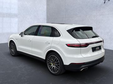Porsche Cayenne - 6