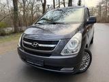Hyundai H-1 Travel Klima 8-Sitzer TÜV/AU Neu - graue Hyundai H-1