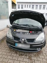 Renault scenic 7 Sitze 2.0 Liter - Renault Scenic aus 2008 mit Diesel-Antrieb