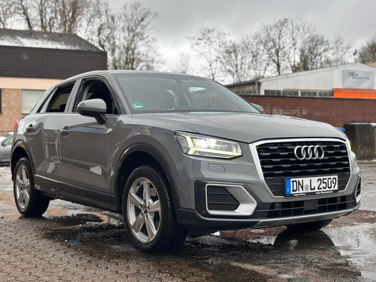 Audi Q2 30 TFSI sport LED NAVI PDC SHZ TEMPOMAT 2HAND