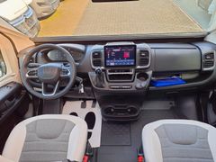 Adria Twin 640 SGX Edition,180 PS, Automatik MJ26