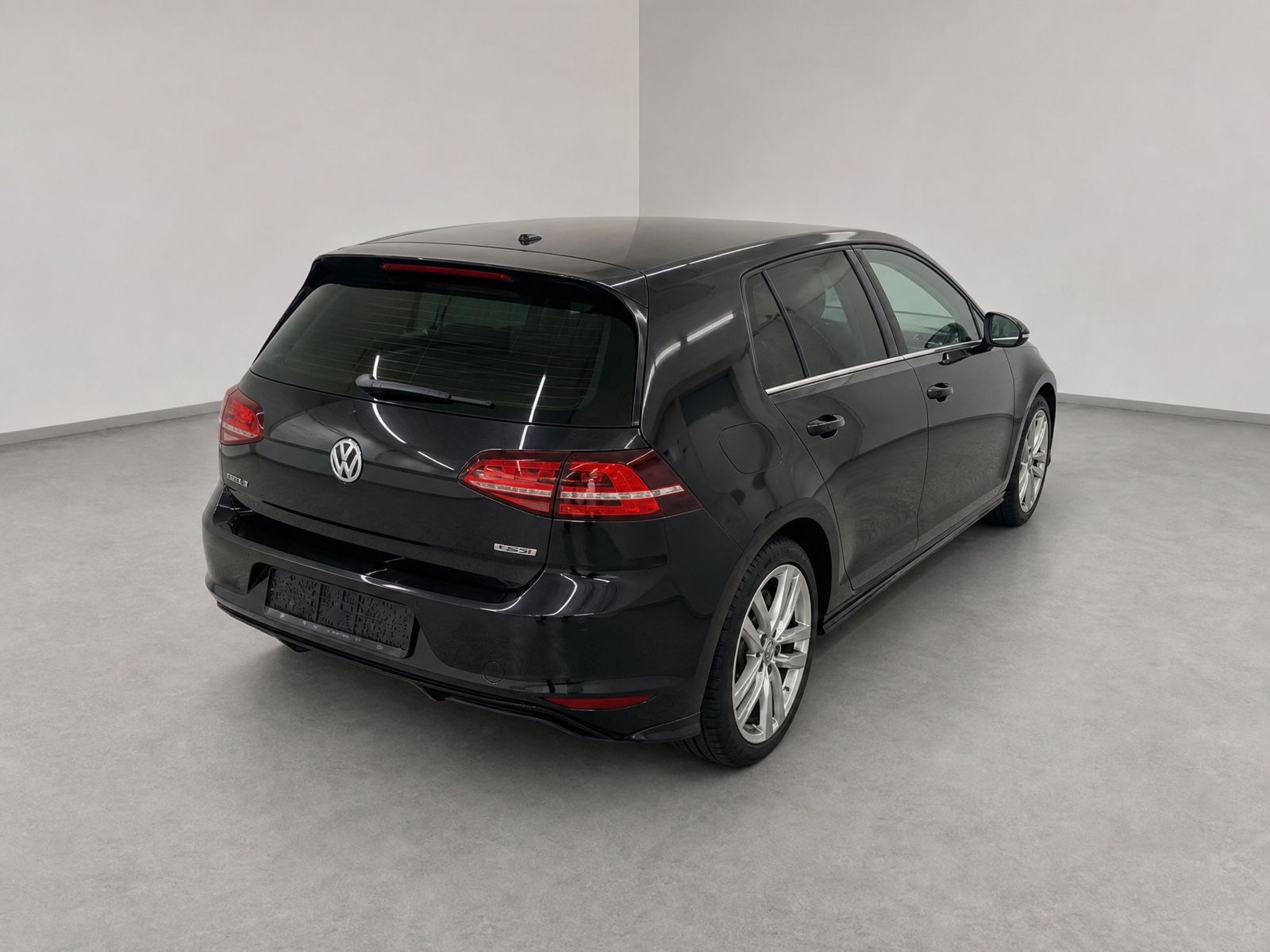 VW Golf Golf 7 Limousine 1.6 TDI *R Line *Touchscreen*, Ansicht 4