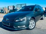 Volkswagen Passat Variant DSG*NAVI*KLIMA*PDC*SHZ* - gebrauchte VW Passat aus dem Jahr 2012