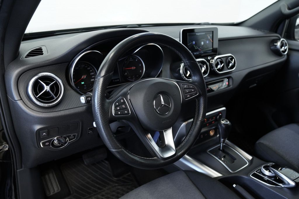Mercedes Benz X 250
