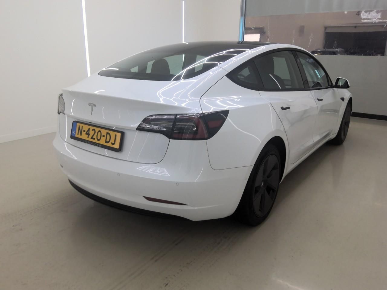 Tesla Model 3 Standard RWD Plus 90.3% SoH FACELIFT [ L imagem 3