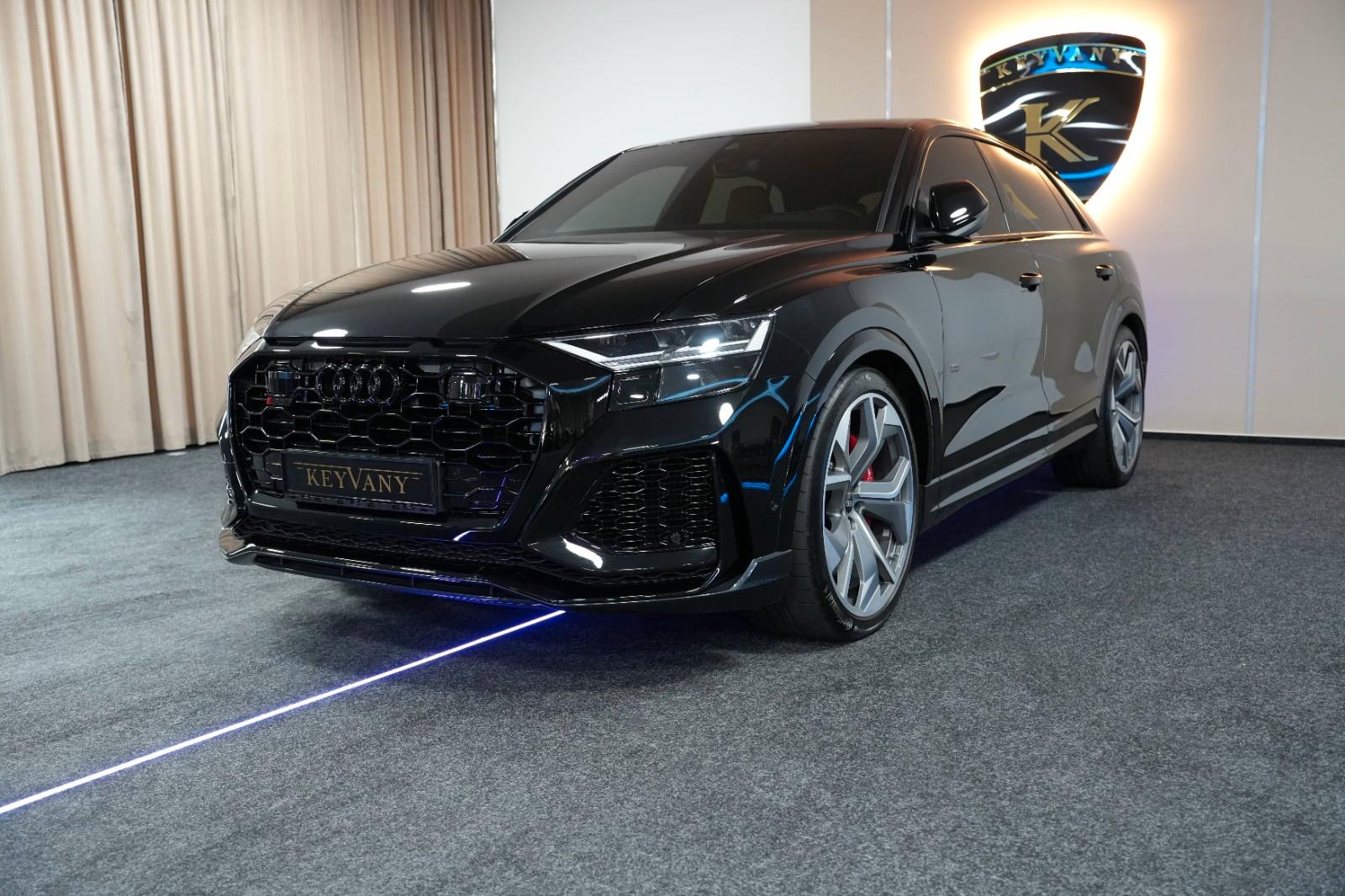 Audi RSQ8 KEYVANY CARBON/KERAMK/KAMERA!