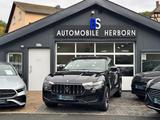 Maserati Levante Q4/Luft/360°/Pano/CarPlay/Memory/Deutsch - graue Maserati Levante