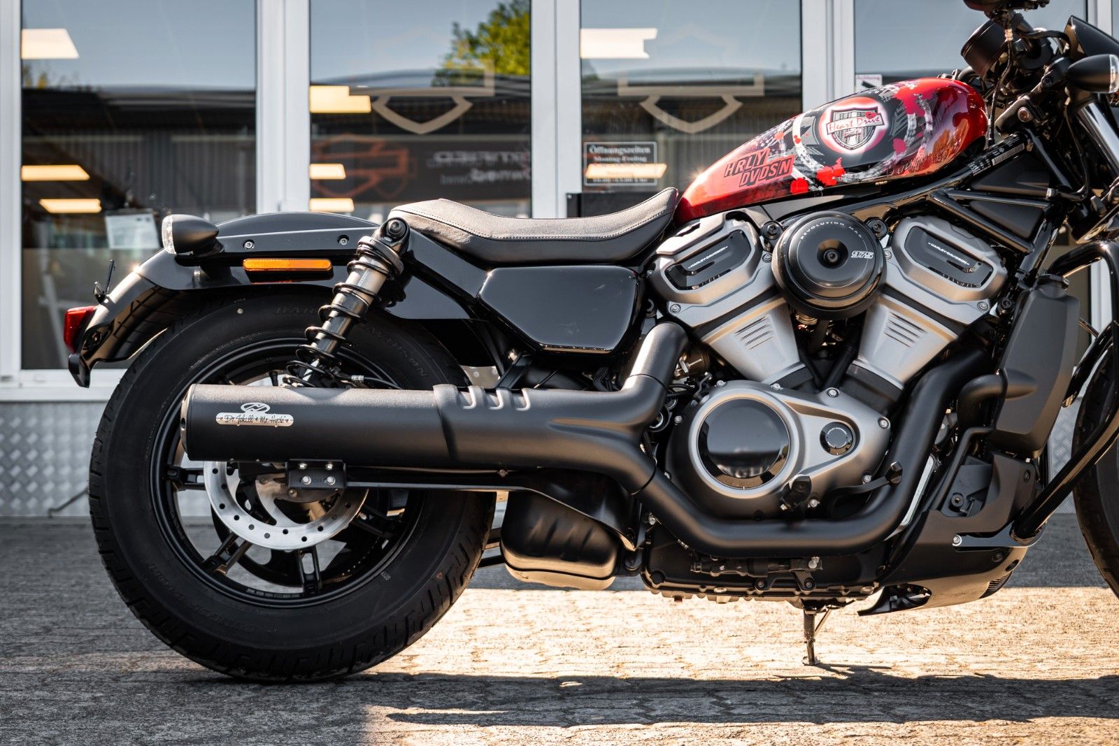 Fahrzeugabbildung Harley-Davidson Nightster RH975 - Jekill & Hyde -