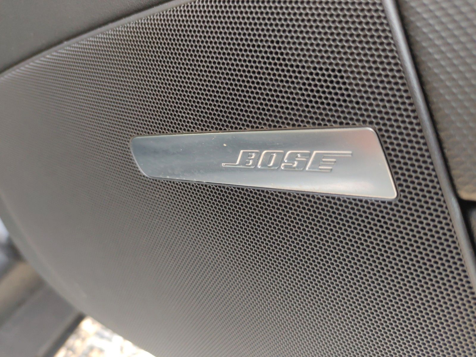 Fahrzeugabbildung Audi TT Coupe 3.2 quattro ! Carbon ! BOSE ! S-Line !