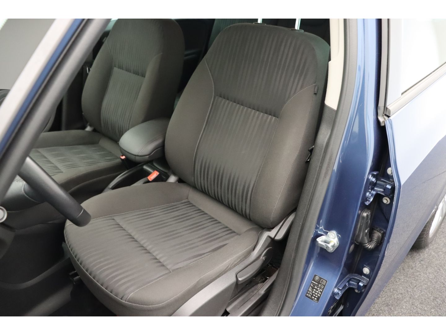 Fahrzeugabbildung Opel Zafira Tourer C 1.4 Turbo Edition 7-Sitzer