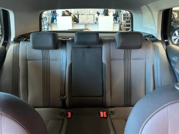 Volkswagen Golf VII Lim. Allstar BMT *Navi*