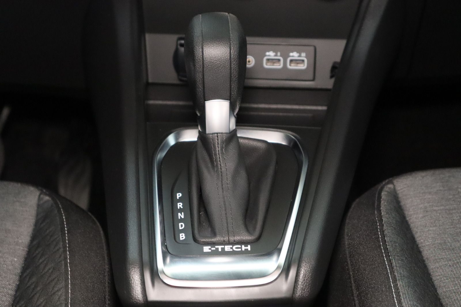 Fahrzeugabbildung Renault Captur II E-Tech Hybrid  * Service neu