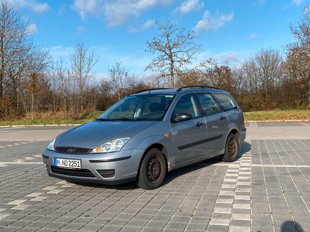 Ford Focus 1.6 Benziner