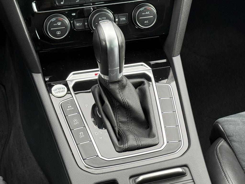 VOLKSWAGEN PASSAT R-LINE - 239 CV - HIGHLINE - 4MOTION - BVA - ALCANTARA