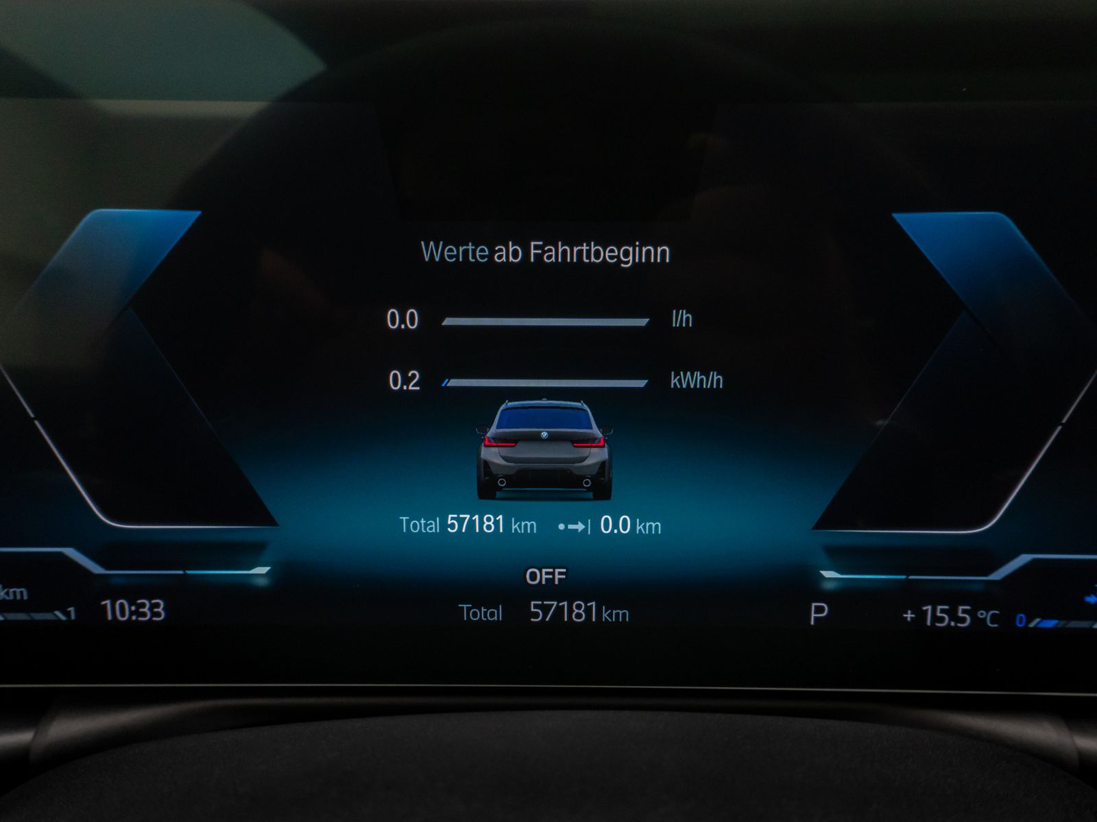 Fahrzeugabbildung BMW 330e xD M Sport Pro Panorama Kamera HUD DAB H/K