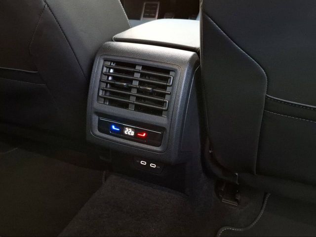 GOLF VIII VARIANT 1.5 TSI GOAL AZV+NAVI+CAM+SHZ