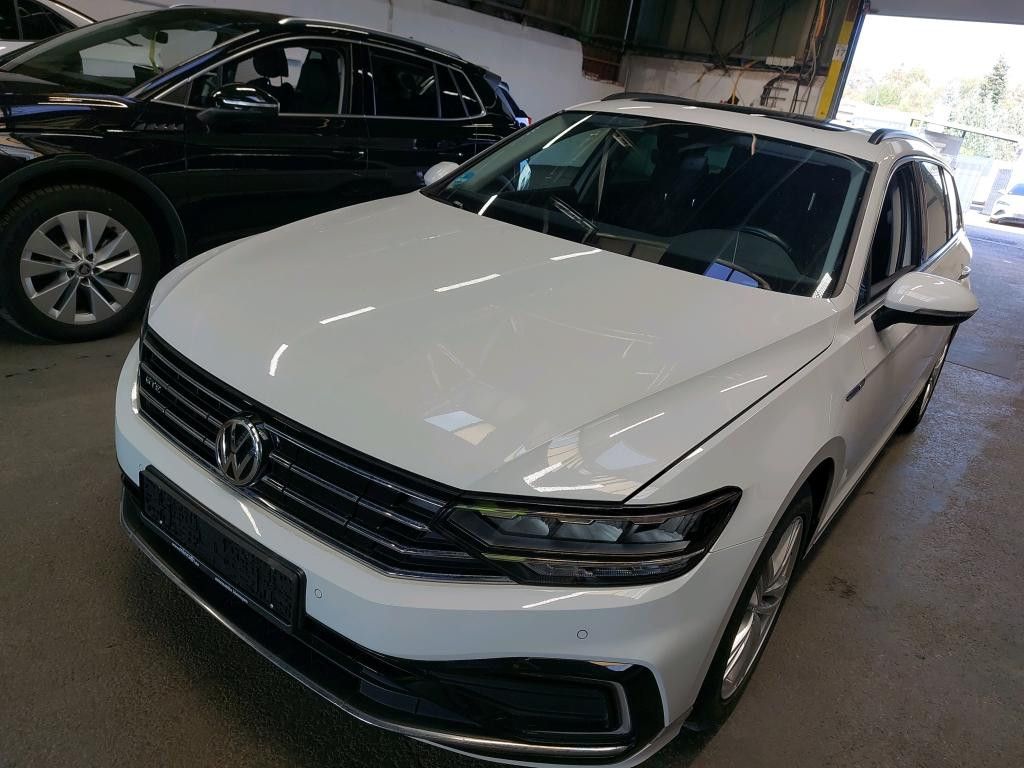 Volkswagen Passat Variant GTE Pano/AHK/Keyless/Kamera