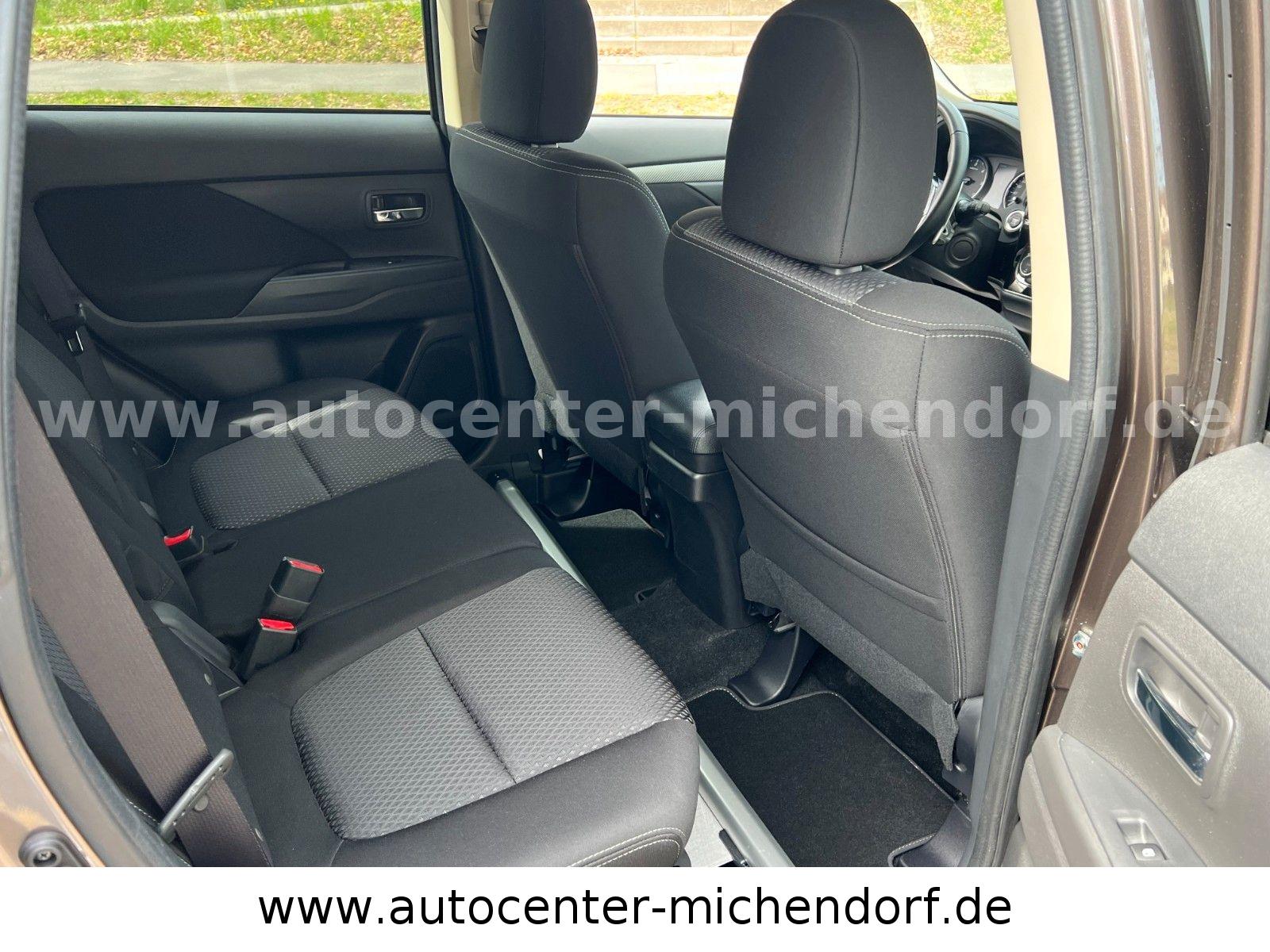 Mitsubishi Outlander *Automatik*AHK*8Fach bereift*4WD