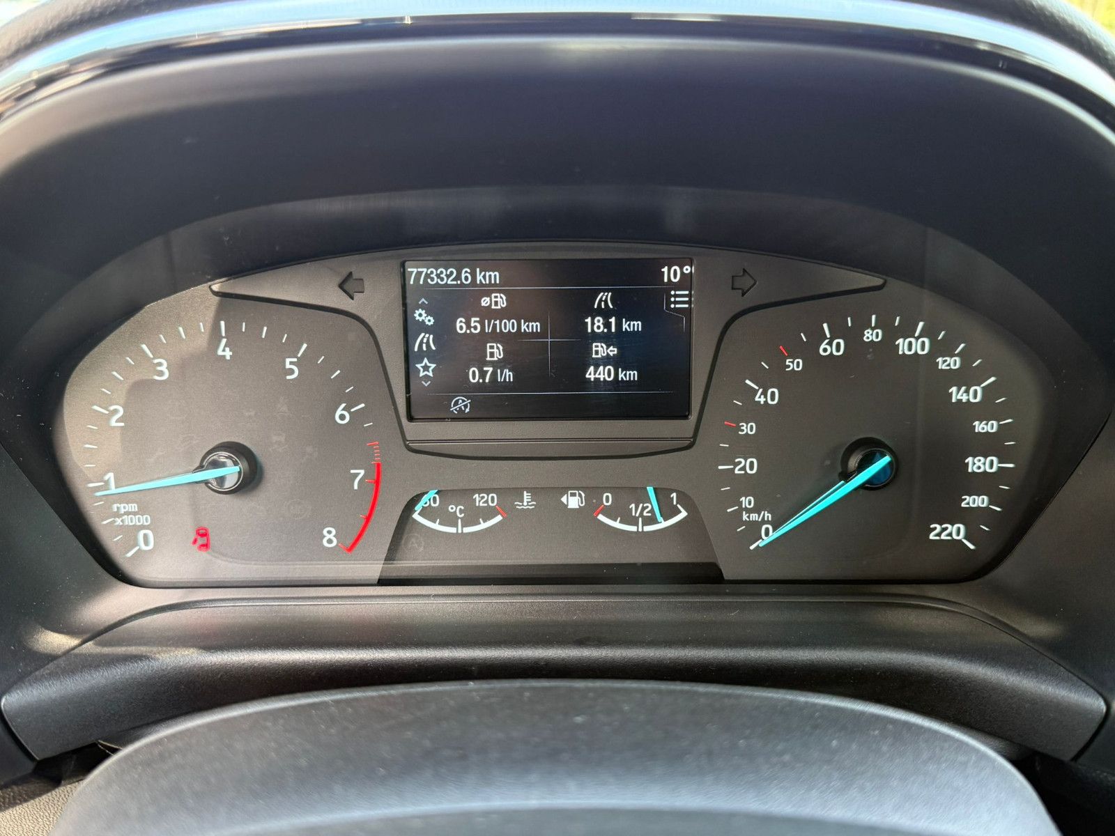 Fahrzeugabbildung Ford Fiesta 1,1i Cool & Connect, Klima, PDC