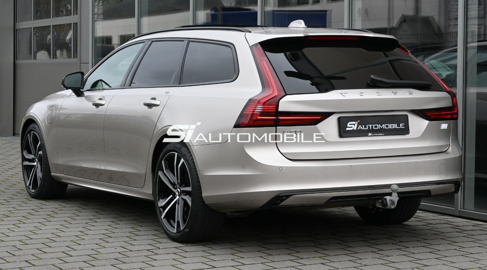 Fahrzeugabbildung Volvo V90 T8 AWD Recharge Ultimate Dark °UVP 96.060€°