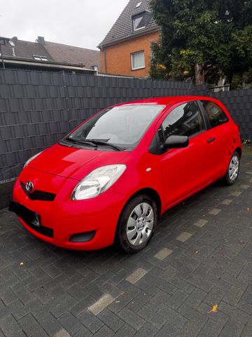 Toyota Yaris 2010