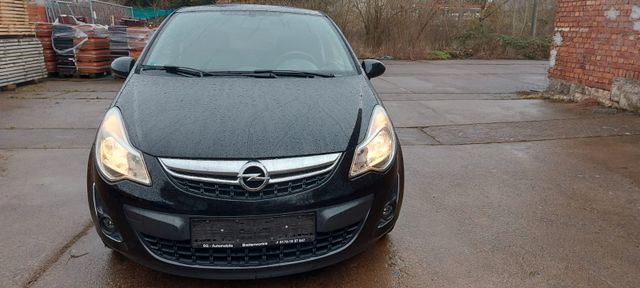 Opel Corsa D Satellite