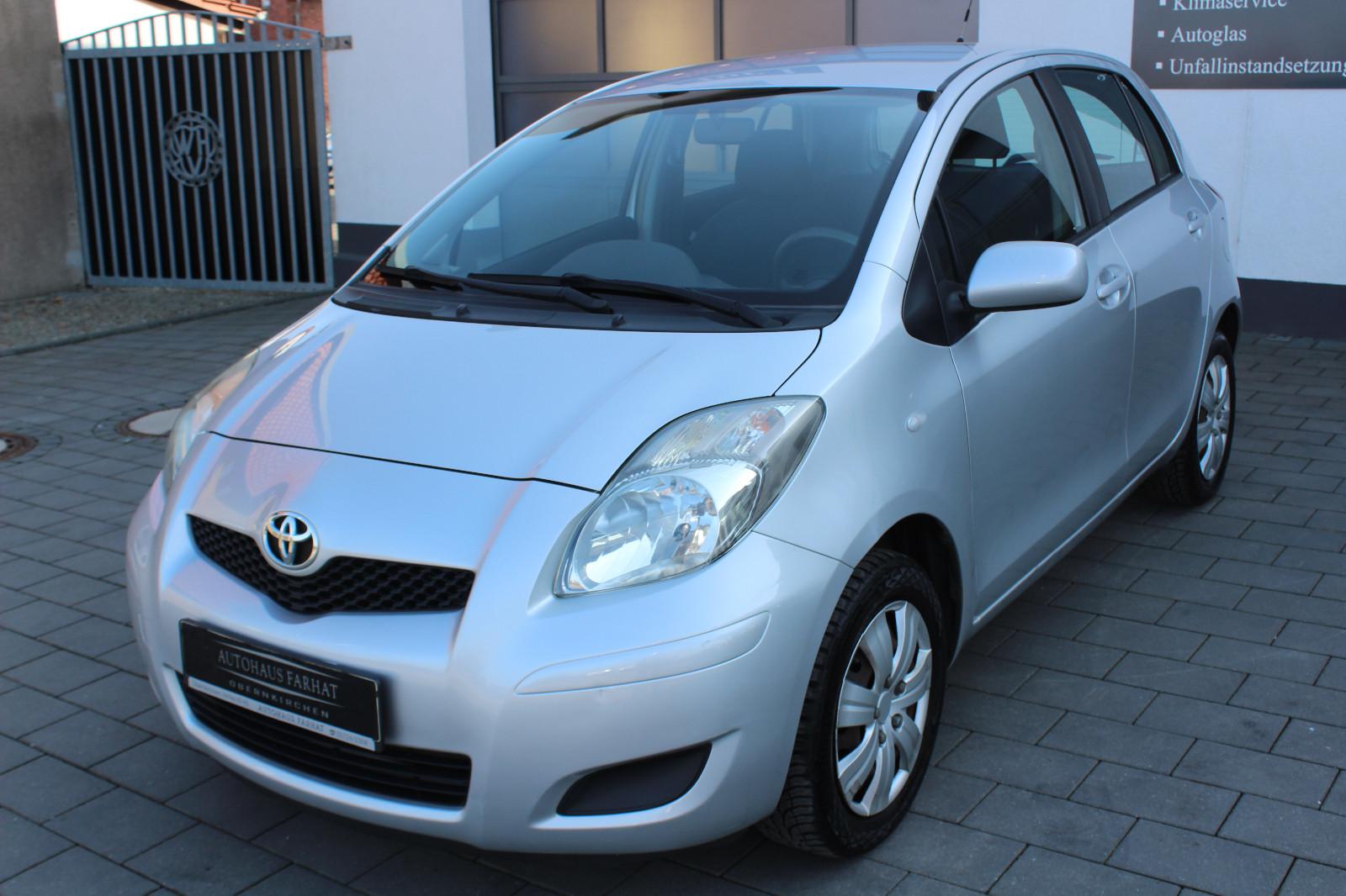 Toyota Yaris Cool Edition (GANZJAHRESREIFEN,TÜV/AU NEU)
