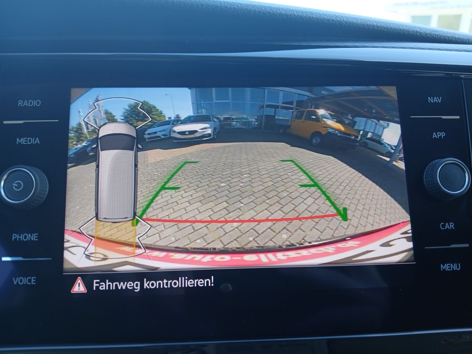 Fahrzeugabbildung Volkswagen T6 Multivan T6.1 TDI DSG 4-M Generation-Six STH