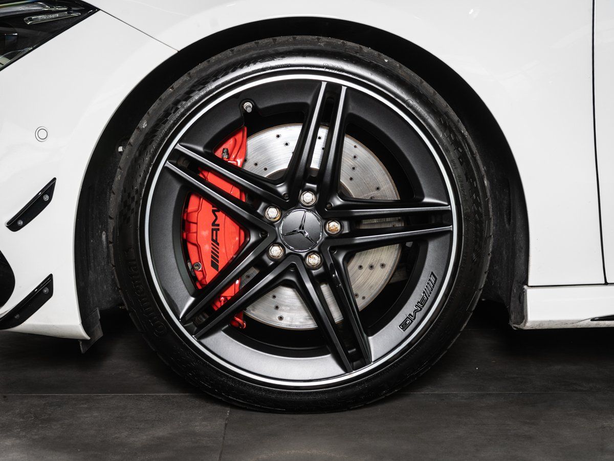 Mercedes-Benz AMG CLA 45 S 4Matic AERO KAMERA APPLE foto 4