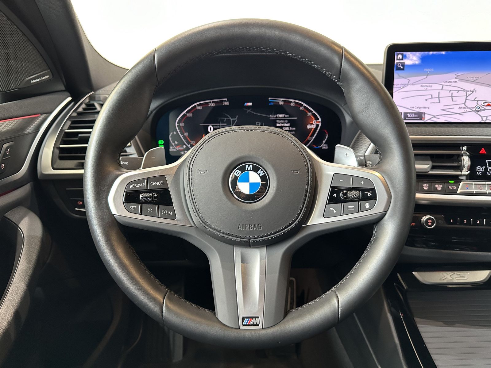 Fahrzeugabbildung BMW X3 xDrive20d M Sportpaket Head-Up HK HiFi