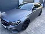 Mercedes-Benz AMG Line | Service neu | Garantie | AHK I Matrix - Mercedes-Benz E 220 von privat